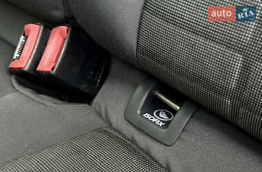 Хэтчбек Volkswagen Golf 2007 в 