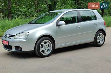 Хетчбек Volkswagen Golf 2006 в 