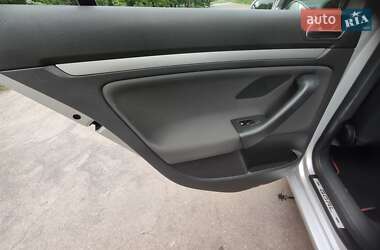 Хетчбек Volkswagen Golf 2006 в 