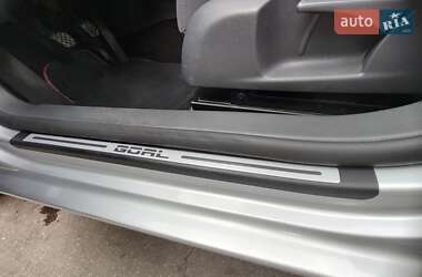 Хетчбек Volkswagen Golf 2006 в 