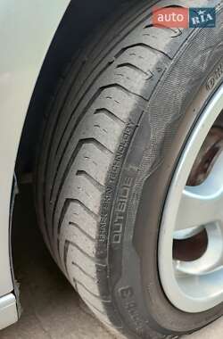 Хетчбек Volkswagen Golf 2006 в 