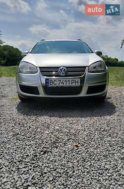 Универсал Volkswagen Golf 2008 в Золочеве