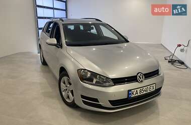 Універсал Volkswagen Golf 2015 в Ірпені