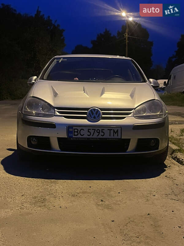 Volkswagen Golf 2005