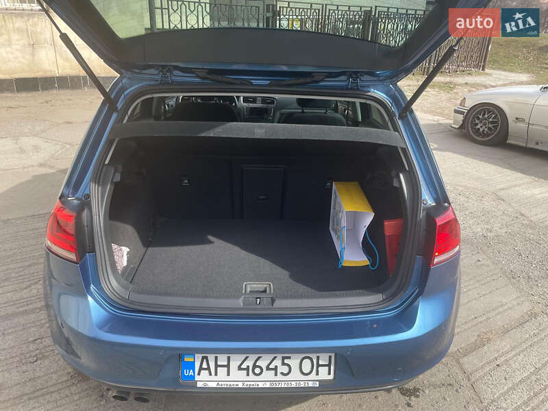Хетчбек Volkswagen Golf 2013 в Дніпрі