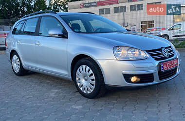Універсал Volkswagen Golf 2008 в 