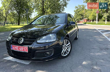 Хэтчбек Volkswagen Golf 2008 в 