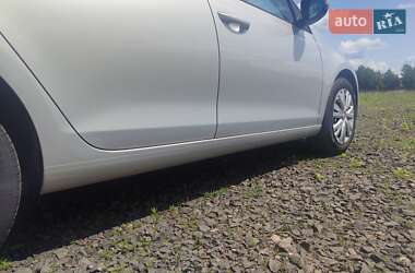 Хэтчбек Volkswagen Golf 2010 в 