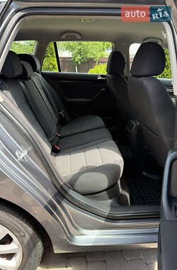 Универсал Volkswagen Golf 2011 в 
