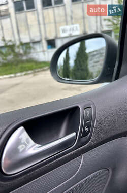 Хэтчбек Volkswagen Golf 2007 в 
