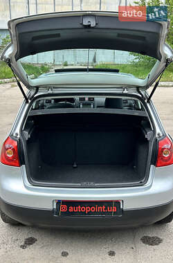 Хэтчбек Volkswagen Golf 2007 в 