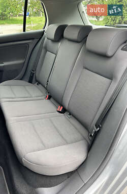Хэтчбек Volkswagen Golf 2007 в 