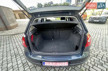 Хэтчбек Volkswagen Golf 2006 в 