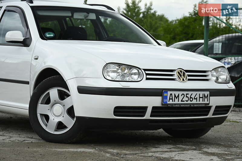Універсал Volkswagen Golf 2003 в Бердичеві