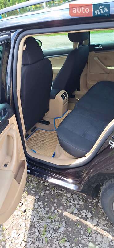 Універсал Volkswagen Golf 2008 в Вінниці