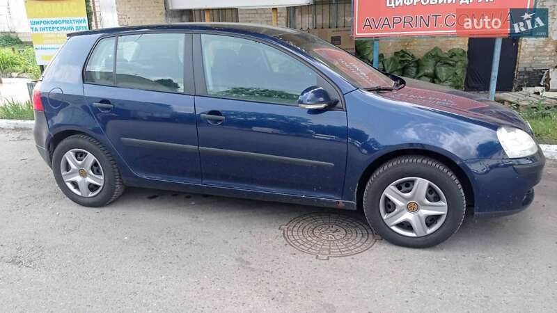 Volkswagen Golf 2004