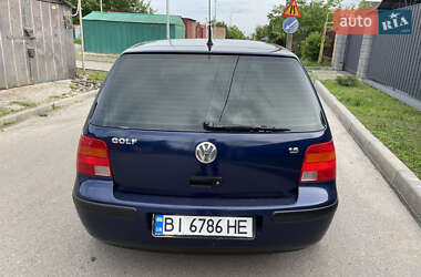 Хэтчбек Volkswagen Golf 1999 в 