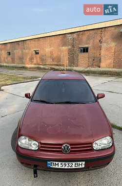 Хэтчбек Volkswagen Golf 1999 в 
