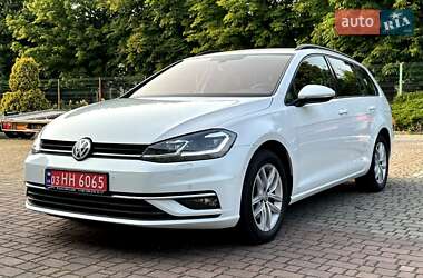 Универсал Volkswagen Golf 2019 в Луцке