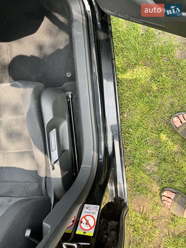 Хэтчбек Volkswagen Golf 2010 в Турийске