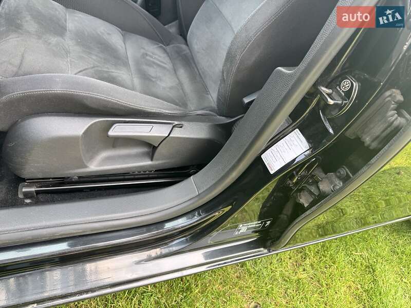 Хэтчбек Volkswagen Golf 2010 в Турийске