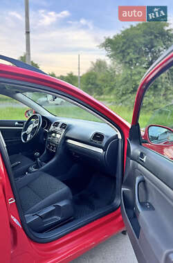 Універсал Volkswagen Golf 2011 в 