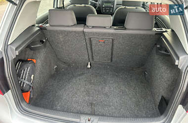 Хетчбек Volkswagen Golf 2006 в 