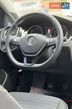 Универсал Volkswagen Golf 2015 в 