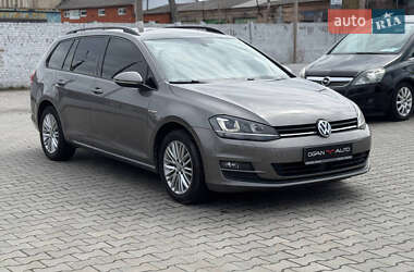 Универсал Volkswagen Golf 2015 в 