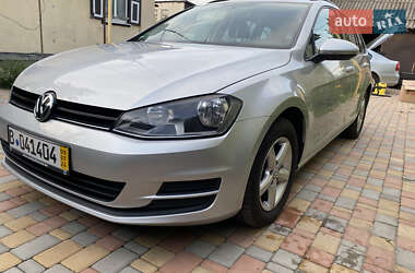 Универсал Volkswagen Golf 2015 в Конотопе