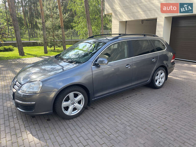 Универсал Volkswagen Golf 2008 в Киеве