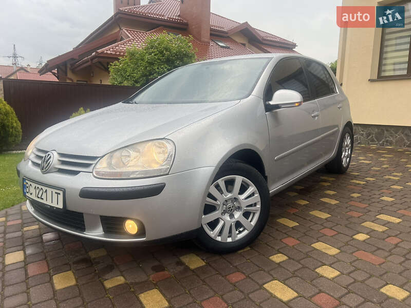 Хетчбек Volkswagen Golf 2009 в Львові