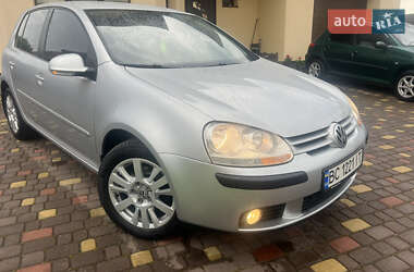 Хэтчбек Volkswagen Golf 2009 в 