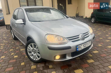 Хэтчбек Volkswagen Golf 2009 в 