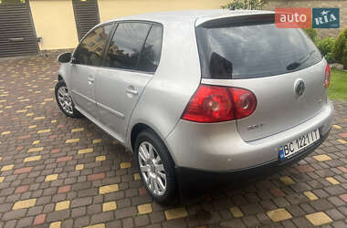 Хэтчбек Volkswagen Golf 2009 в 