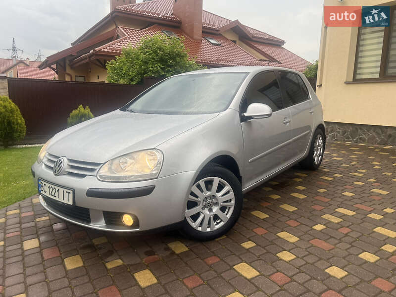Хетчбек Volkswagen Golf 2009 в Львові