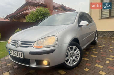 Хэтчбек Volkswagen Golf 2009 в 