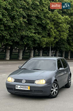 Хэтчбек Volkswagen Golf 1999 в 