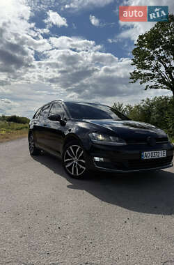 Универсал Volkswagen Golf 2015 в 