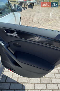 Хэтчбек Volkswagen Golf 2010 в 
