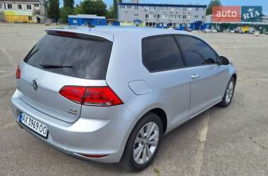 Хэтчбек Volkswagen Golf 2013 в 