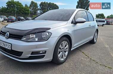 Хэтчбек Volkswagen Golf 2013 в 