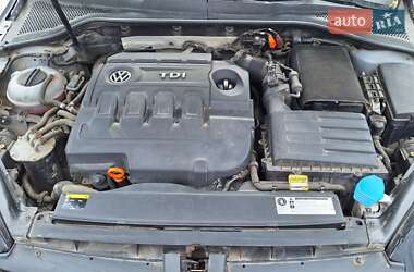 Хэтчбек Volkswagen Golf 2013 в 