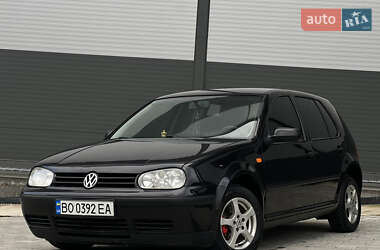 Хэтчбек Volkswagen Golf 1998 в 