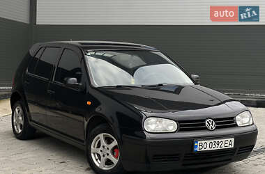 Хэтчбек Volkswagen Golf 1998 в 