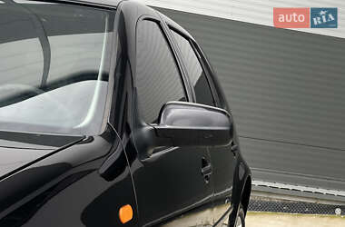 Хэтчбек Volkswagen Golf 1998 в 