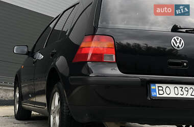 Хэтчбек Volkswagen Golf 1998 в 