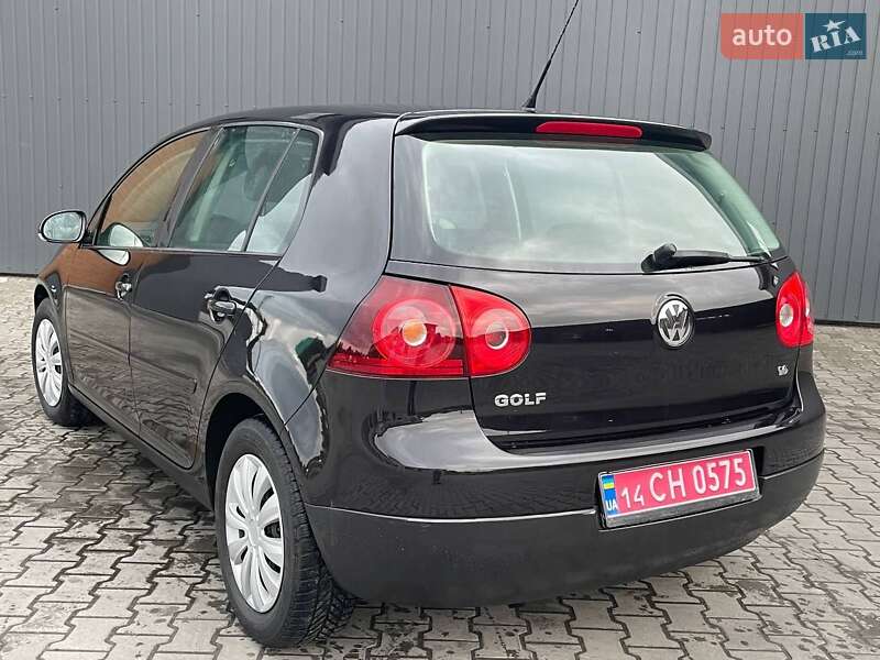 Хетчбек Volkswagen Golf 2008 в Івано-Франківську