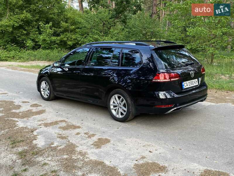 Універсал Volkswagen Golf 2018 в Черкасах
