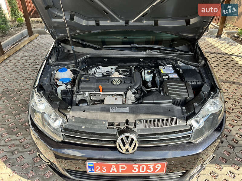Универсал Volkswagen Golf 2011 в Харькове